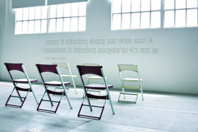 Стул пластиковый складной Compact темно-синий 435х470х775 мм