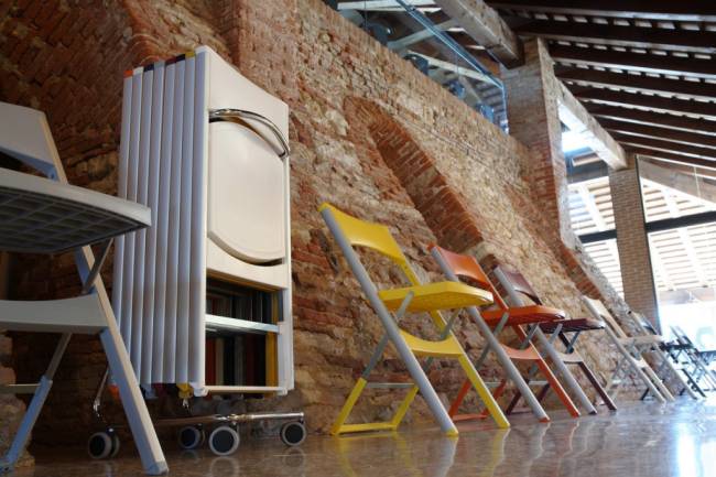 Стул пластиковый складной Compact темно-синий 435х470х775 мм