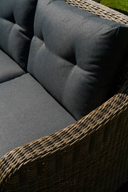 Диван 2-х местный "Венеция", коричневый Диван 2-х местный "Венеция", коричневый