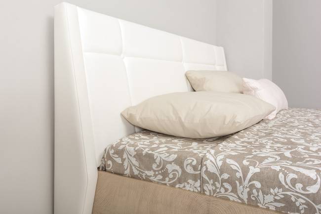 Кровать Муссон 11.28 цвет дуб эндгрейн элегантный/искусственная кожа белая