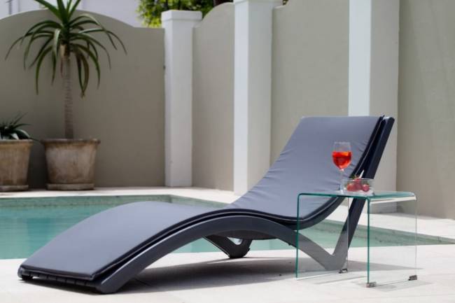 Шезлонг-лежак пластиковый Slim темно-серый 1800х720х700 мм